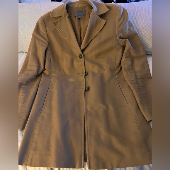 Women’s Ann Taylor 3/4 Mid weight Coat in Tan sz 8 - Picture 1 of 3